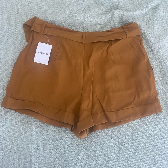 💕NEW💕Forever21 Shorts - Picture 2 of 7